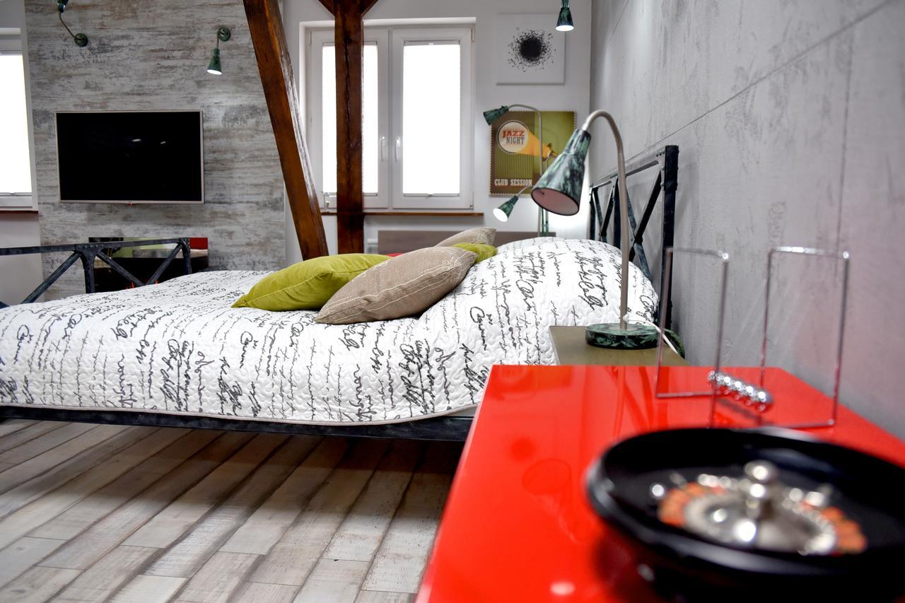 In The Attic Unikatowe Apartmenty By Stayly Szczecin Exteriör bild